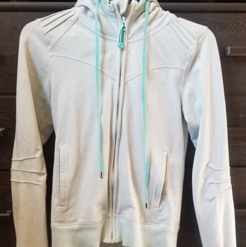 Lululemon sweater